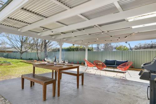 Pinkerton Cosy Heritage Home Cbd Pet Friendly