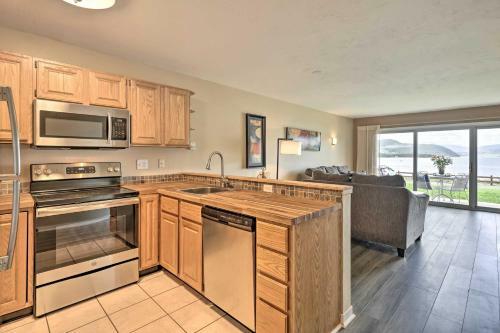 Apartamento Dreamy Lakefront Condo Walk To Dining And More