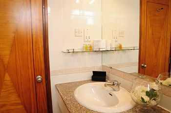 Aparthotel Riverside Serviced Apartments