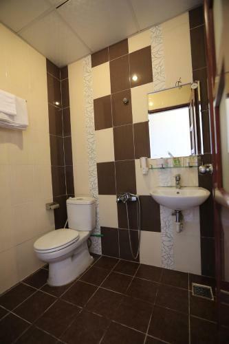 Tuan Viet Hotel