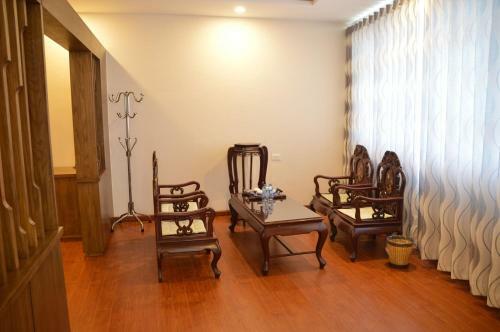 Phu Tho Hotel
