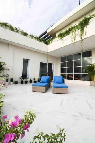 Luxury 5br Villa With Ocean, Mountain Ricefield Views