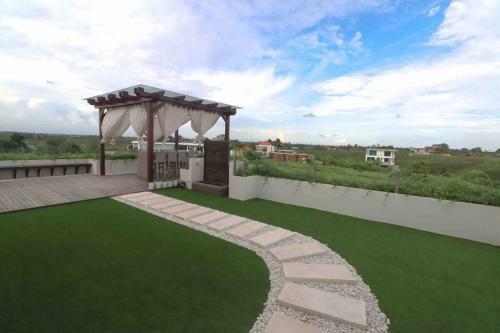 Luxury 5br Villa With Ocean, Mountain Ricefield Views