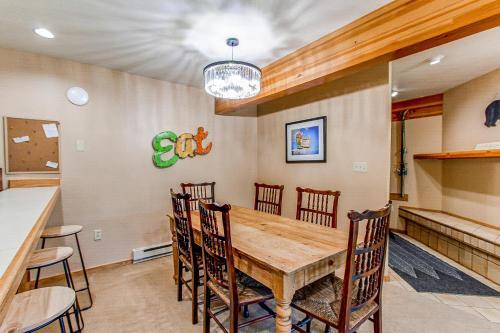 Hotel Snowmass Escape