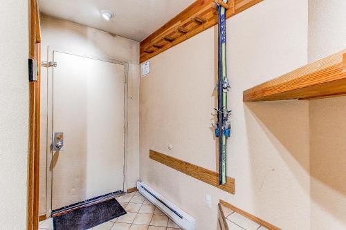 Hotel Snowmass Escape