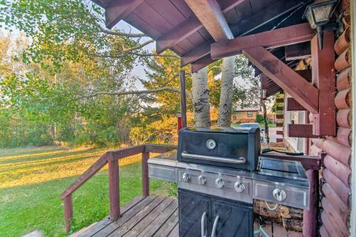 Moose Park Lodge Charming Walden Retreat!