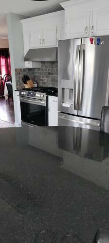 Cheerful And Tranquil Stay With Free Parking