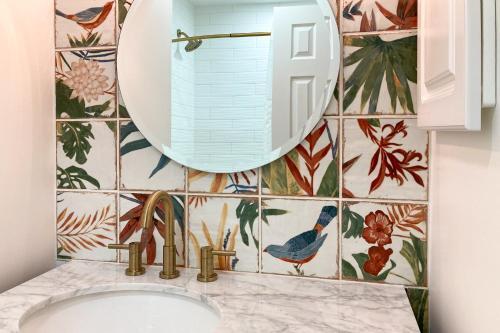 Sea Colony --- 3606 Round Robin Way