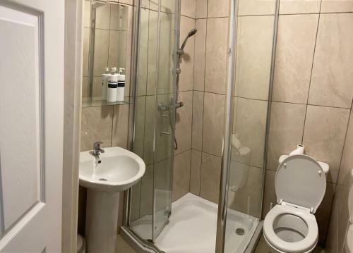 Modern 3-bed 4 Bath House In Coventry City Centre