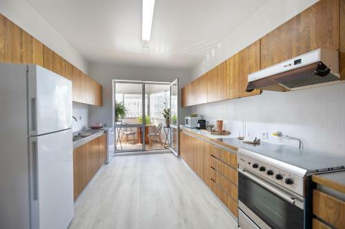 Sublime Apartment Next To The Sea