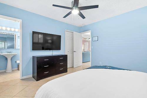 Renovated Quiet All King Bed Suites