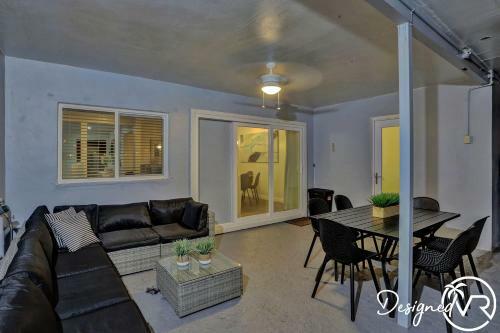 Modern 5br With Private Heated Pool