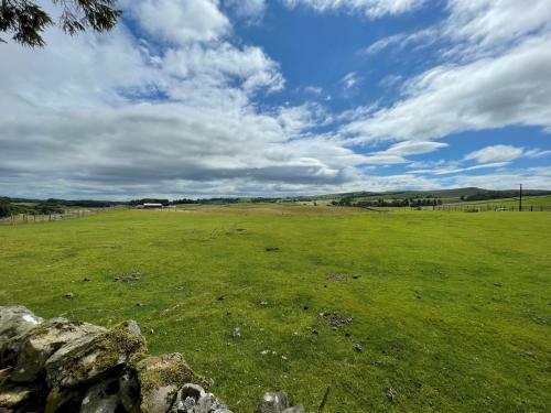 Pass The Keys Beautiful 2br Converted Mill - Idyllic Location