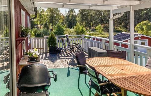 Five-bedroom Holiday Home In Trosa