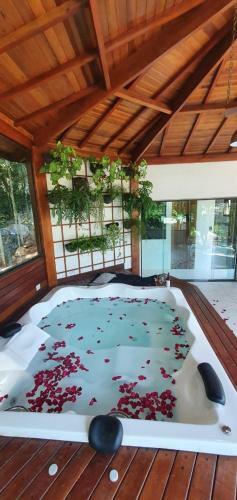 Casa Cocais-ibi�na-piscina Climatizada, Jacuzzi & Sauna