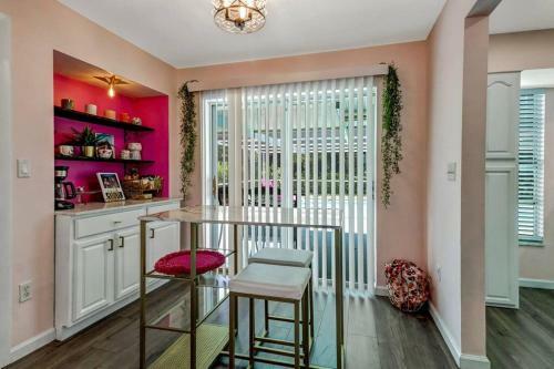 Villa Flamingo House
