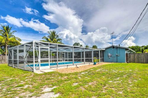 Sunny Tropical Landing Home With Private Pool