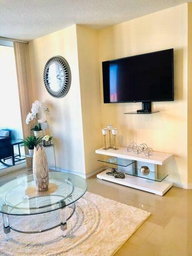 Apartamento Gorgeous Oceanfront Sunny Isles Beach Condo
