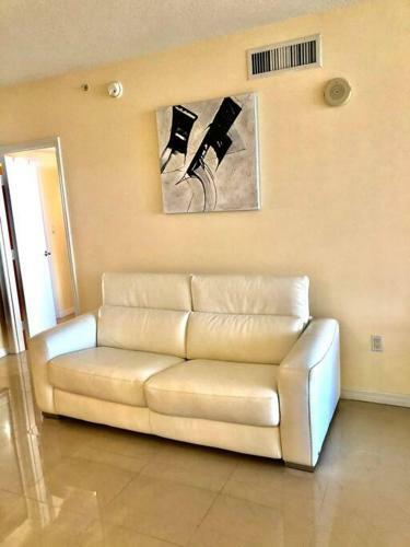 Apartamento Gorgeous Oceanfront Sunny Isles Beach Condo