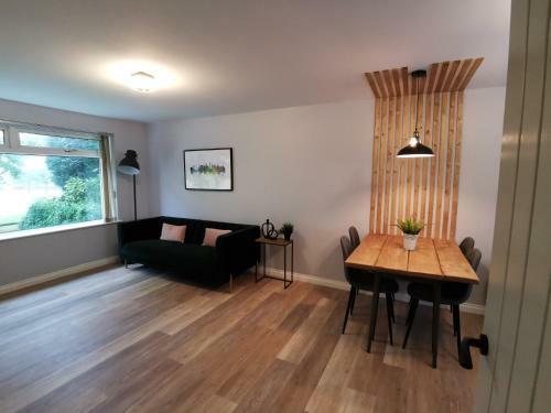 Luxury 1 Bedroom Serviced Apartment In City Centre