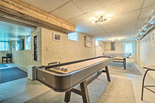 Serene Misty Vale Home With Game Room, Grill!