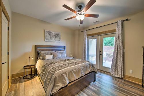 Charming Ellijay Escape Hot Tub And Game Room