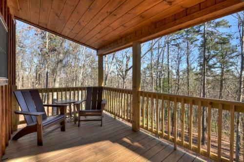 Hoot Owl Cottage - Hot Tub!