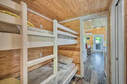 Lakeside Tiny Home Retreat With Pool And Hot Tub