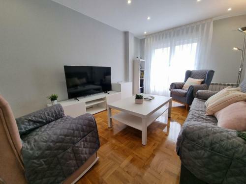 Apartamento 153a 3 Dormitorios Barrio De La Arena