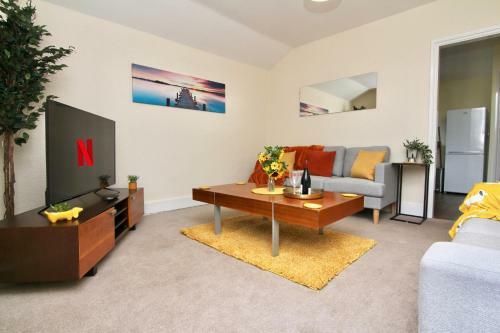 Avenue Place - Cosy Leamington Centre Apartment