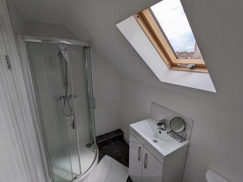 Apartamento Beautiful And Spacious 4 Bedroom Home Armley Leeds