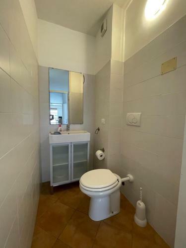 Apartamento Ampio Appartamento Con Terrazza A Marina Di Massa