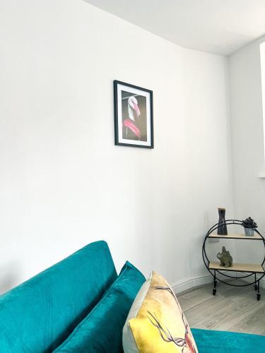 Host Liverpool - Stylish Living Space Apartments