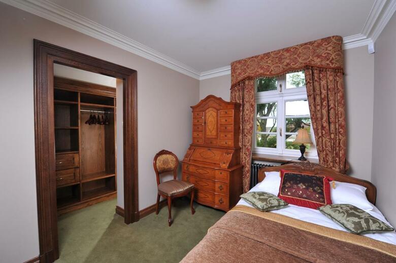 Hostal Palac Pac�ltowo