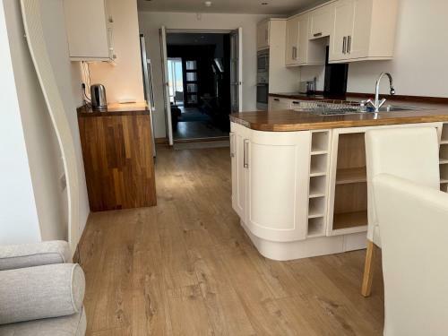 Pass The Keys Fabulous Beach Front Holiday Location