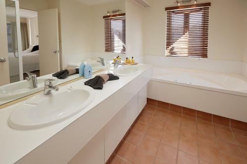 Pioneer Waterfront Apartments