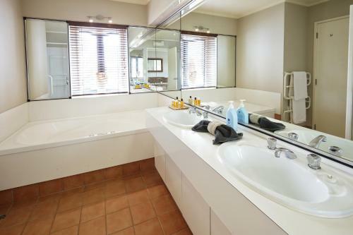 Pioneer Waterfront Apartments