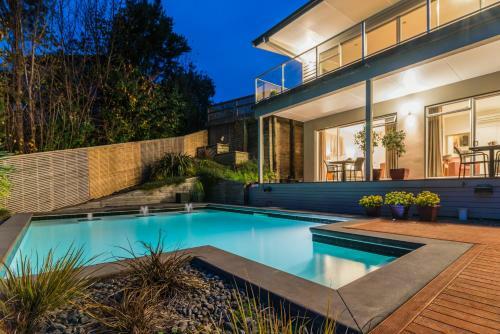 Bed & Breakfast Decks Of Paihia