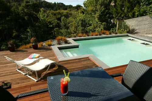 Bed & Breakfast Decks Of Paihia
