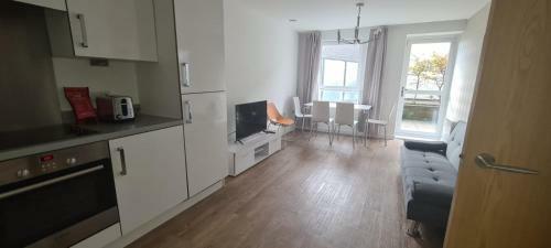 Empress At College - Spacious 2 Bedroom Apartment