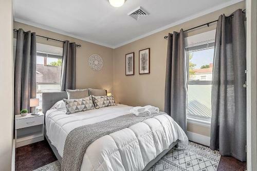 New!! Entire Apartment Minutes From Winni Lakes
