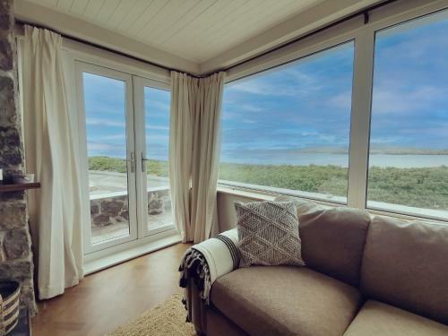 La Mare- 3 Bed-sea View-trearddur Bay
