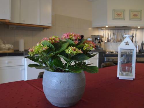 Luxury Holiday Home With Jacuzzi In Noordbeemster