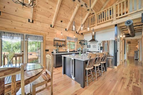 Luxe Log Cabin With Modern Finishes And Mtn Views