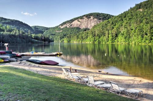 Scenic Sapphire Hideaway With 40-foot Porch!