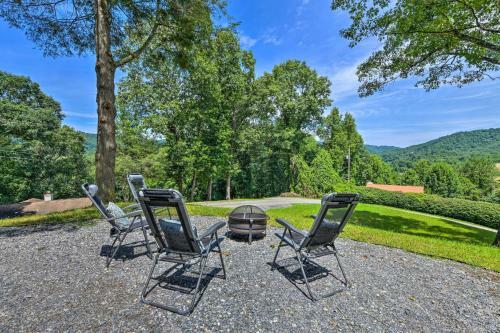 Mountainside Waynesville Hideaway With Fire Pit
