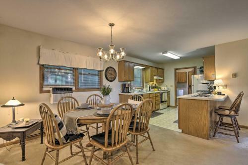 Mountainside Waynesville Hideaway With Fire Pit