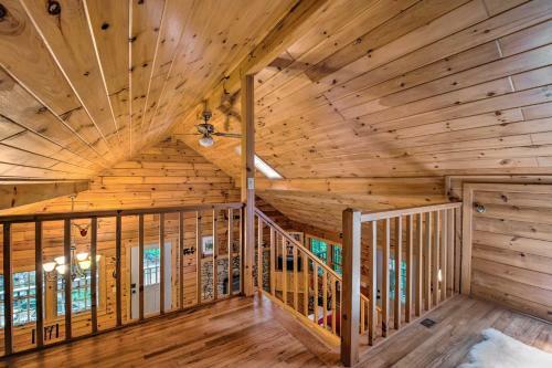 Secluded Waynesville Cabin About 13 Mi To Skiing!