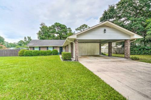 Modern Wilmington Getaway About 6 Mi To Beaches!