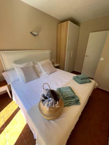 Bonito Apartamento Con Terraza, Jard�n Y Piscina
